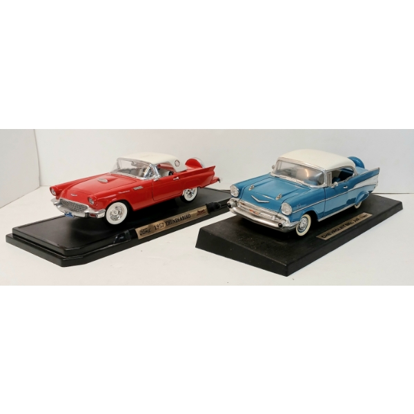 LOT OF 2 - ROAD SIGNATURE DIECAST MODELS - '57 CHEVY BEL AIR & '57 FORD THUNDERBIRD