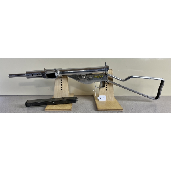 PRESENTATION LONGBRANCH STEN MKII IN 9MM - PROHIB
