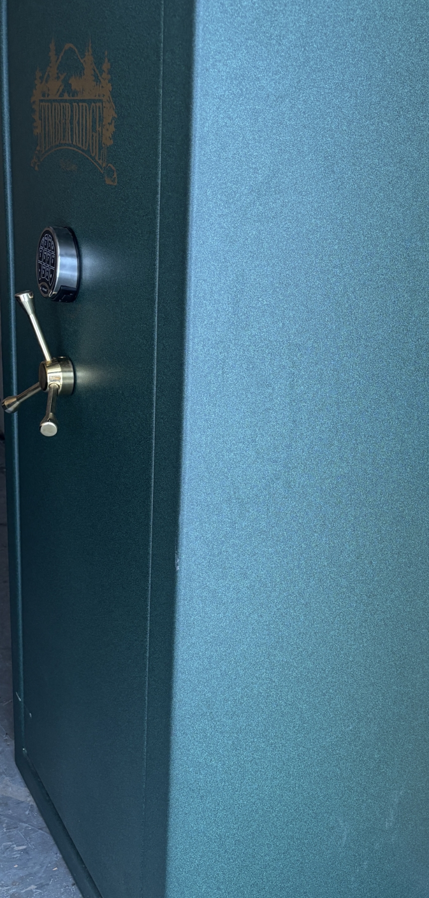 TIMBER RIDGE BY LIBERTY GUN SAFE W/ COMBO