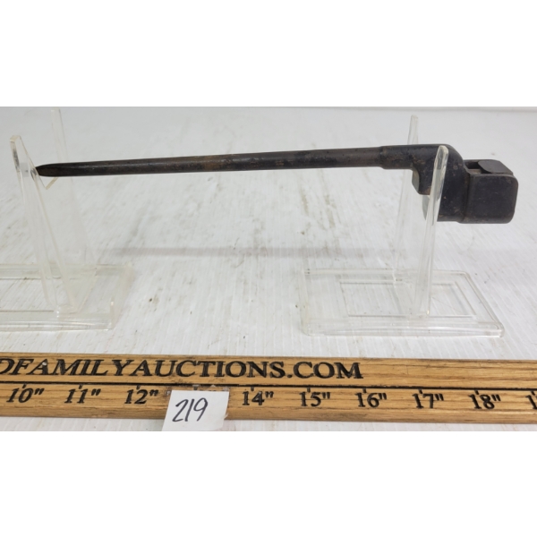 LEE-ENFIELD NO. 4 MK II SPIKE BAYONET