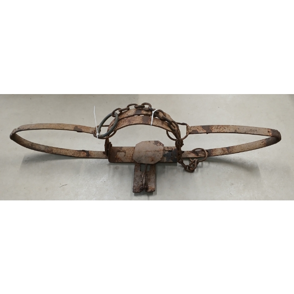 ANTIQUE BEAR TRAP