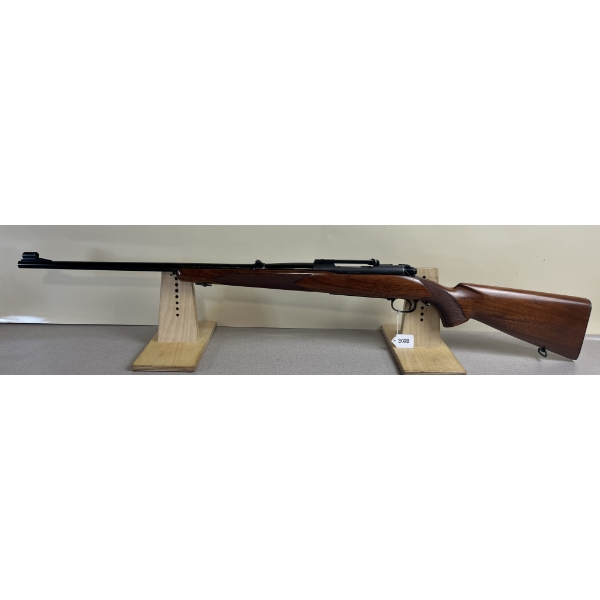 WINCHESTER MODEL 70 IN .243 WIN 