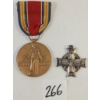 Image 1 : LOT OF 2 - WWI VICTORY MEDAL & MEMORIAL CROSS
