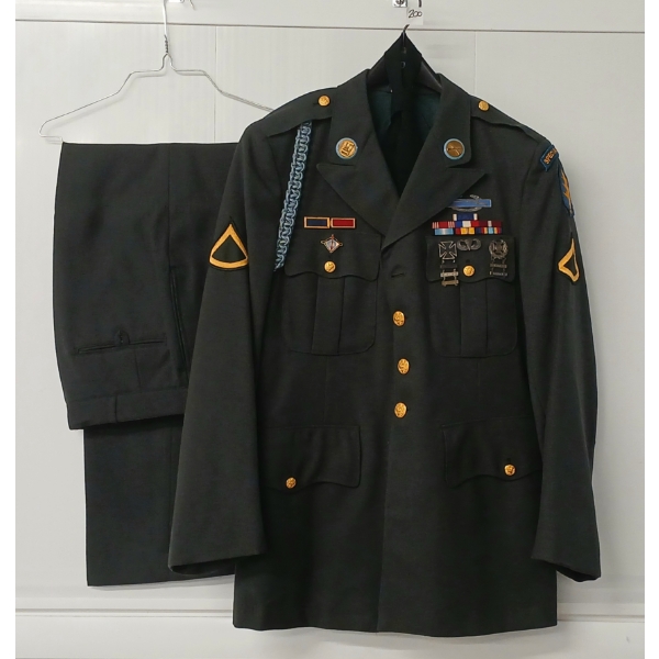 LOT OF 2 - US SPECIAL FORCES ARMY COAT & PANTS