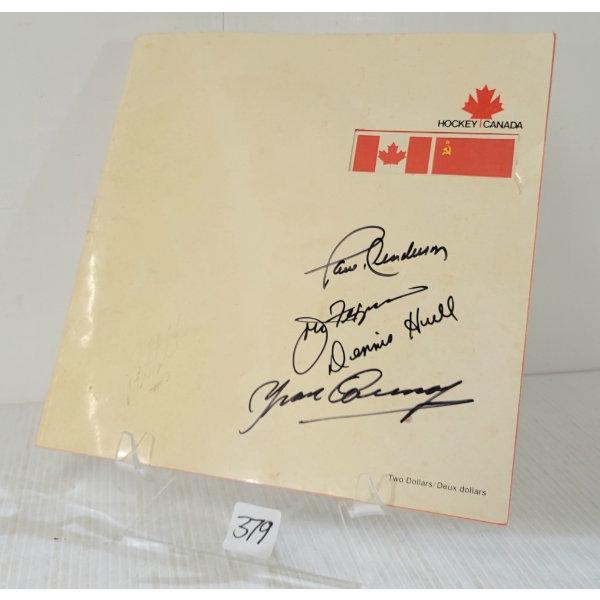 1972 HOCKEY CANADA / U.S.S.R. SERIES BOOKLET - AUTOGRAPHED