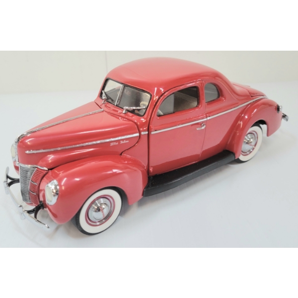 DANBURY MINT 1940 FORD DELUXE COUPE DIECAST MODEL