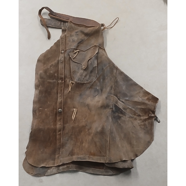 PAIR OF VINTAGE WESTERN LEATHER CHAPS
