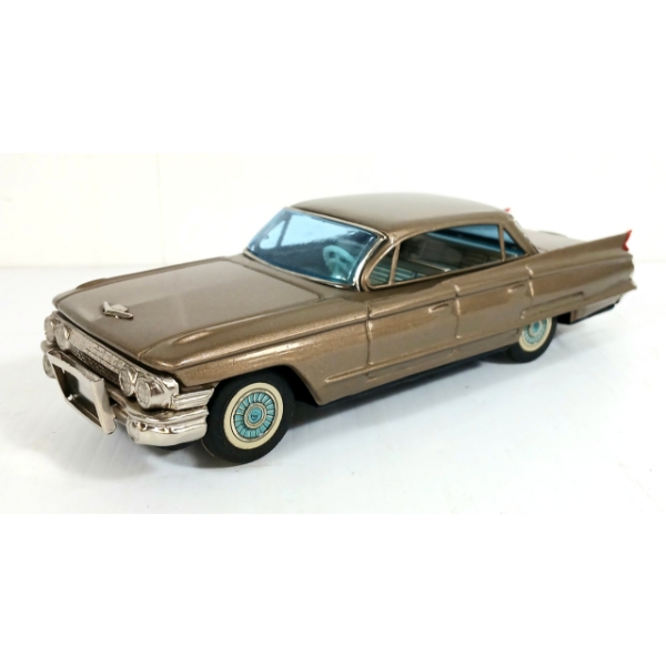 BANDAI TIN CADILLAC FRICTION CAR