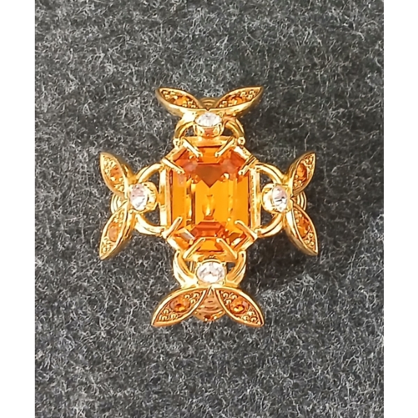 JOAN RIVERS GOLD TONED MALTESE CROSS HONEYBEE BROOCH W/ TOPAZ
