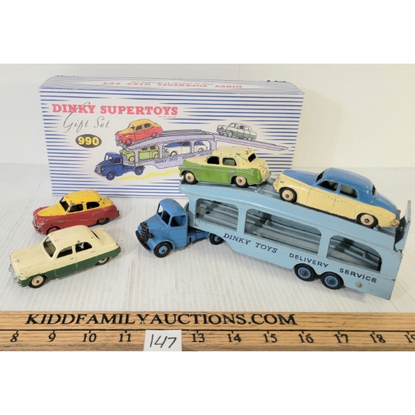 DINKY SUPERTOYS GIFT SET 990 - DIECAST PULLMORE CAR TRANSPORTER W/ 4 CARS
