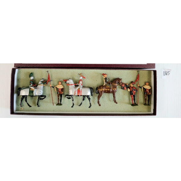 BRITAINS SOLDIERS LEAD FIGURES - NO. 1258 KNIGHTS IN ARMOUR