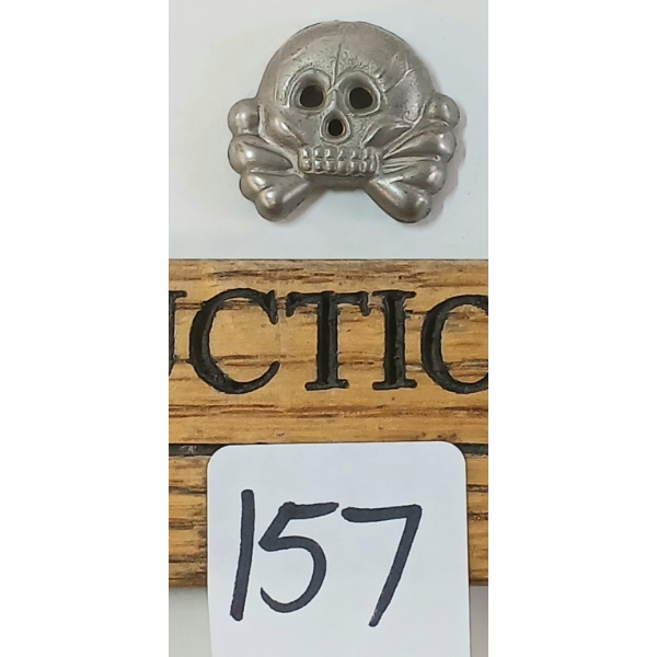 WWII GERMAN TOTENKOPE BADGE
