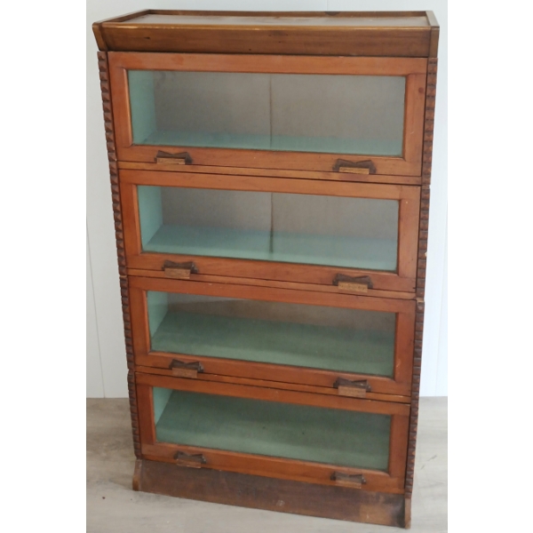 BARRISTER BOOKCASE - OAK - C. 1900-1930's