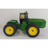 Image 2 : JOHN DEERE PRESSED STEEL/PLASTIC 8870 TRACTOR