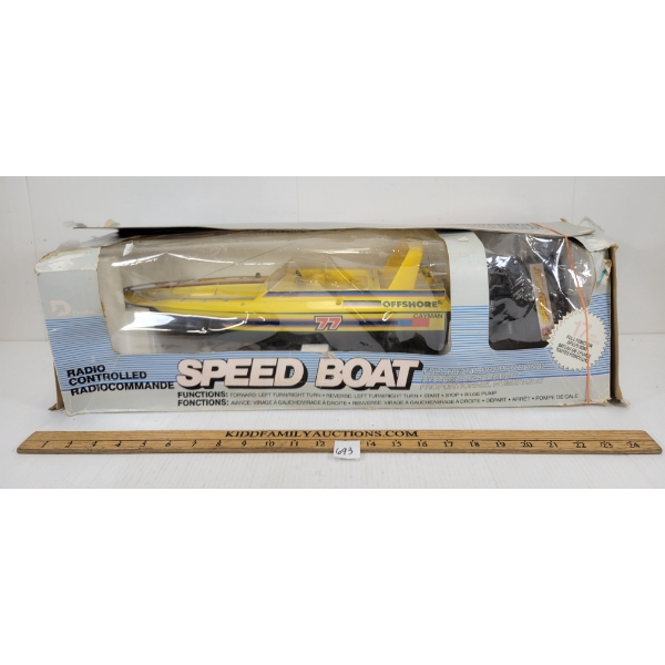 WIRELESS RADIO CONTROLLED SPEED BOAT