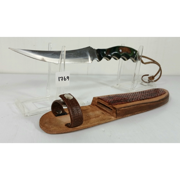 HUNTING KNIFE W/ LEATHER SHEATH