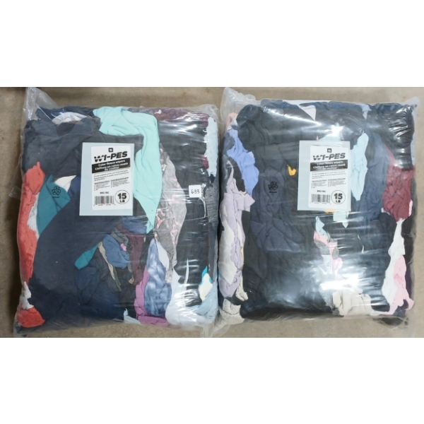 QTY OF COLOUR FLEECE WIPERS - 30LBS