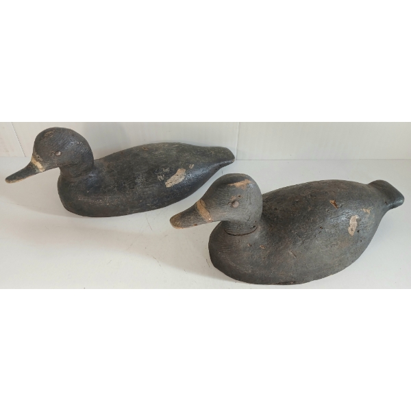 LOT OF 2 - VINTAGE DECOY DUCKS