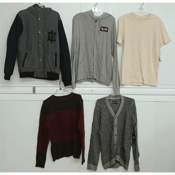 LOT OF 5 - MEN'S T-SHIRT, HOODIE, KNIT SWEATERS & JACKET - MFG POLER, MINIMUM, LIFETIME, ETC