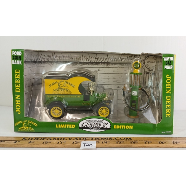 GEARBOX TOYS DIECAST JOHN DEERE FORD COIN BANK & WAYNE GAS PUMP