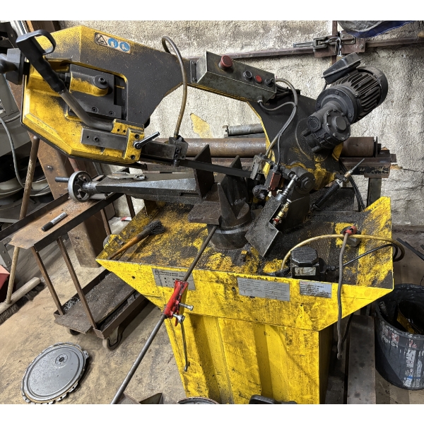 POWER FIST METAL BAND SAW - 9 INCH - 220 V