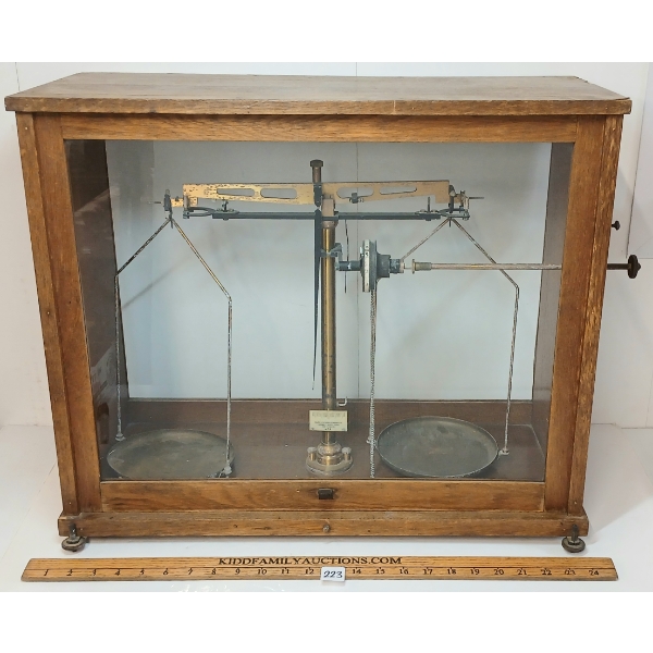 BAIRD & TATLOCK BALANCING SCALE - BRASS - C. VICTORIAN ERA