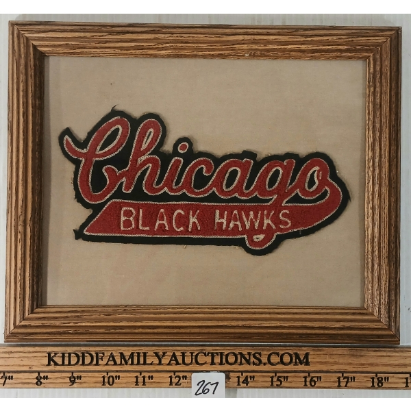 CHICAGO BLACK HAWKS - FRAMED PATCH
