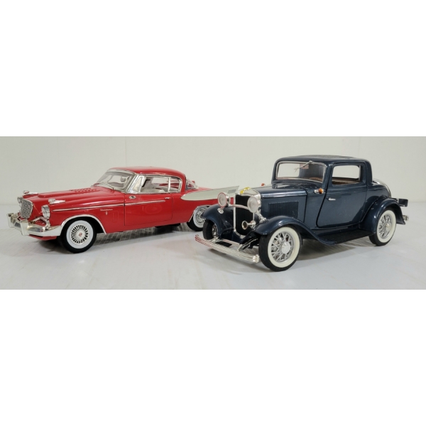 LOT OF 2 - ROAD SIGNATURE DIECAST 1932 FORD 3-WINDOW COUPE & ANSO 1957 STUDEBAKER GOLDEN HAWK MODELS