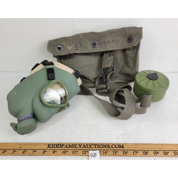 WWI YUGOSLAVIAN GAS MASK W/ FILTER & BAG