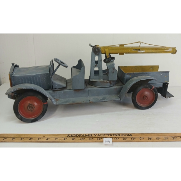 KEYSTONE WRECKER - PRESSED STEEL - WIND UP 