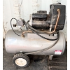Image 1 : CAMPBELL HAUSFELD AIR COMPRESSOR