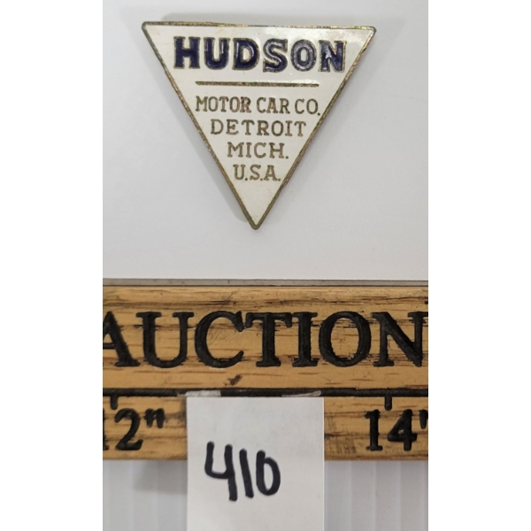 HUDSON MOTOR CAR CO RAD BADGE