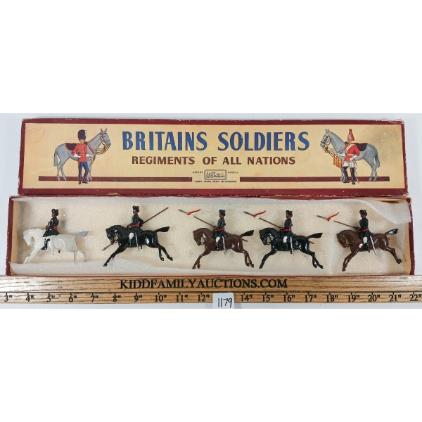 BRITAINS SOLDIERS LEAD FIGURES - NO. 66 INDIAN ARMY 13TH LANCERS