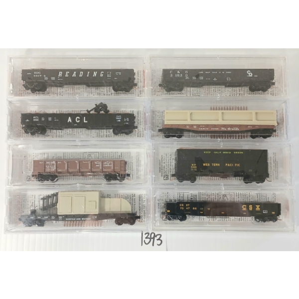 LOT OF 8 - MICRO TRAINS - NORFOLK & WESTERN, READING, ATLANTIC COAST LINE, ETC