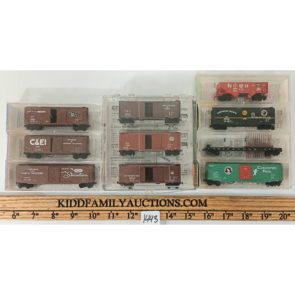 LOT OF 3 - MICRO TRAINS N SCALE TRAIN CAR SETS - WINDY CITY SPECIAL, FALLEN FLAGS & THE CAT PAK