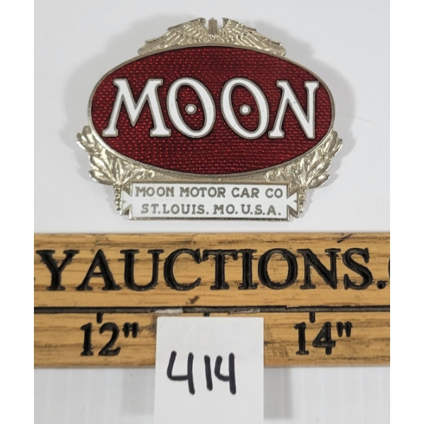 MOON MOTOR CAR CO RAD BADGE