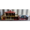 Image 8 : LOT OF 4 - TIN LITHO HOUSES