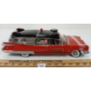 Image 2 : GM DIECAST 1959 CADILLAC SUPERIOR CHICAGO FIRE DEPARTMENT AMBULANCE MODEL
