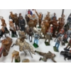 Image 3 : QTY OF BRITAINS LTD LEAD FIGURES - INCL SOLDIERS & HORSES, ETC.