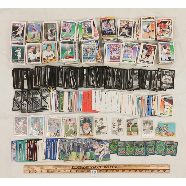QTY OF 1980'S-1990'S OPC & TOPPS BASEBALL CARDS