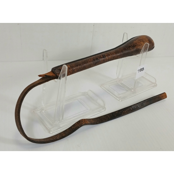 LEATHER WEIGHTED BLACKJACK 