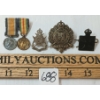 Image 1 : LOT OF 5 - WWI BRITISH MINI MEDALS, LONDON RIFLE BRIGADE BADGE & MISC INSIGNIA