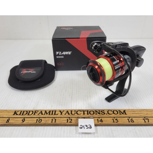 PISCIFUN FLAME 3000 REEL - AS NEW