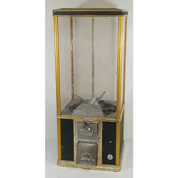 BEAVER COIN OP GAME / CANDY DISPENSER