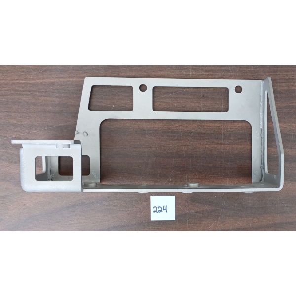 QTY OF INDUSTRIAL MOUNTING BRACKETS