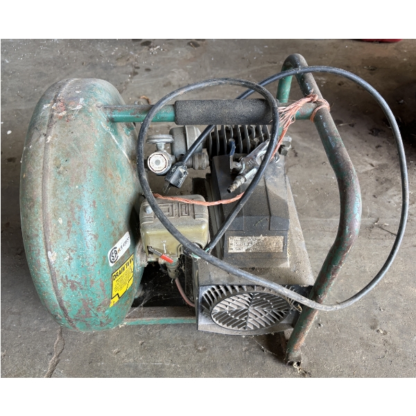 PASLODE PORTABLE AIR COMPRESSOR - WORKING
