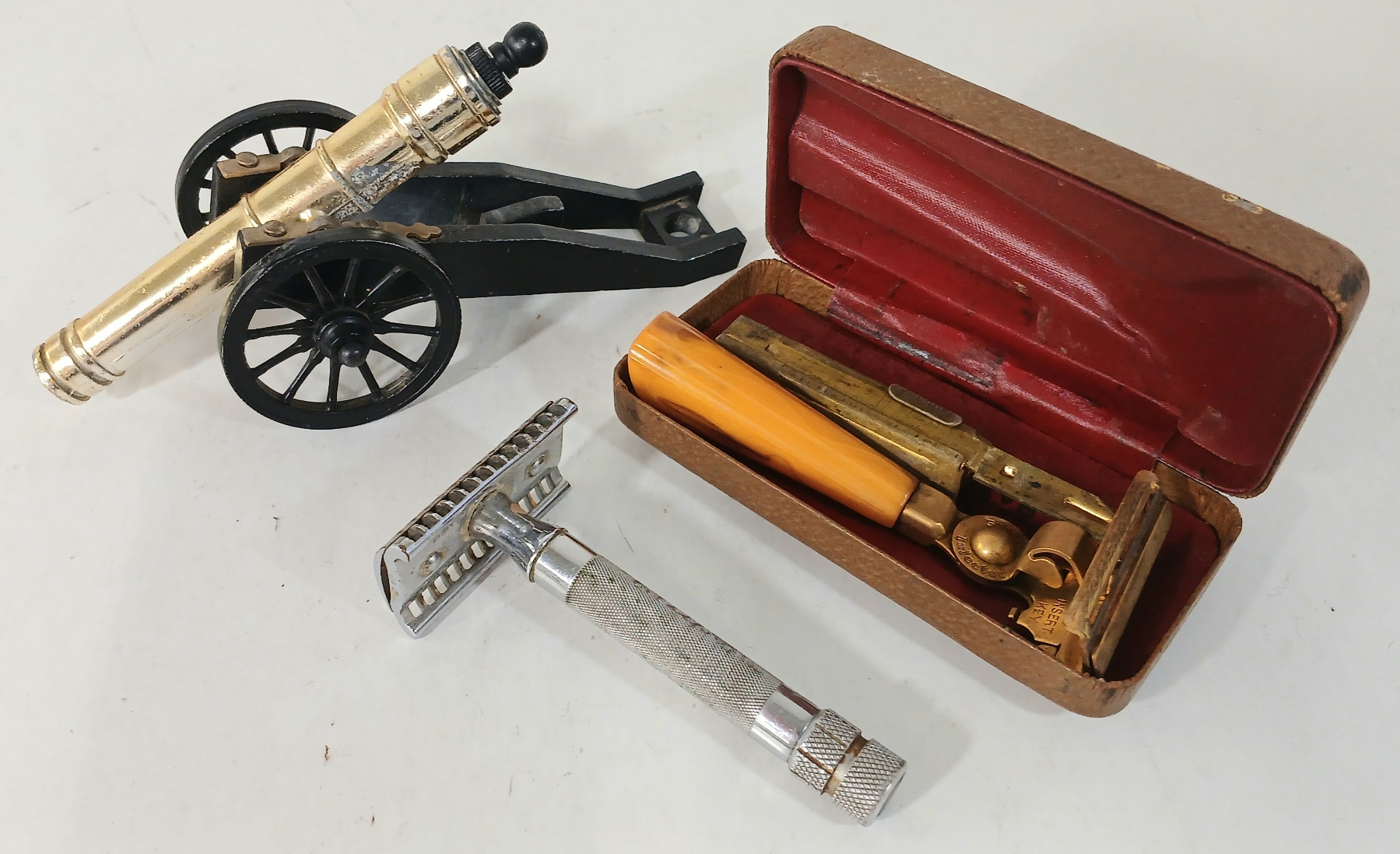 LOT OF 3 - ECLIPSE & SCHICK INJECTOR RAZORS & MODEL CANNON