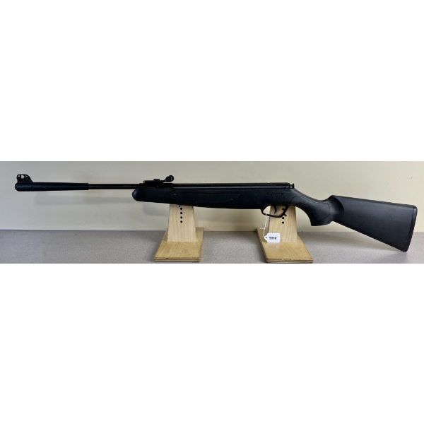 STOEGER MODEL X10 IN .177 PELLET 