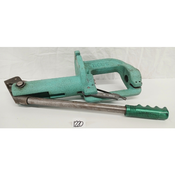 RCBS ROCK CHUCKER SINGLE-STAGE RELOADING PRESS
