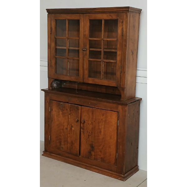 VINTAGE 2 PC STEP-BACK HUTCH - PINE